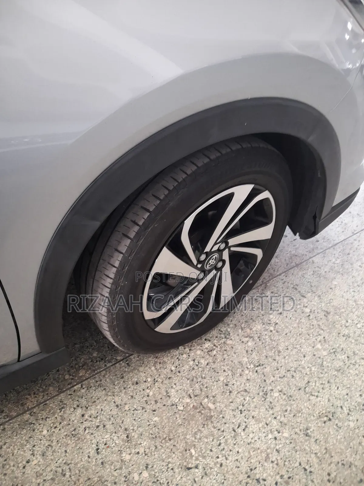 Toyota Raize 2020 Silver