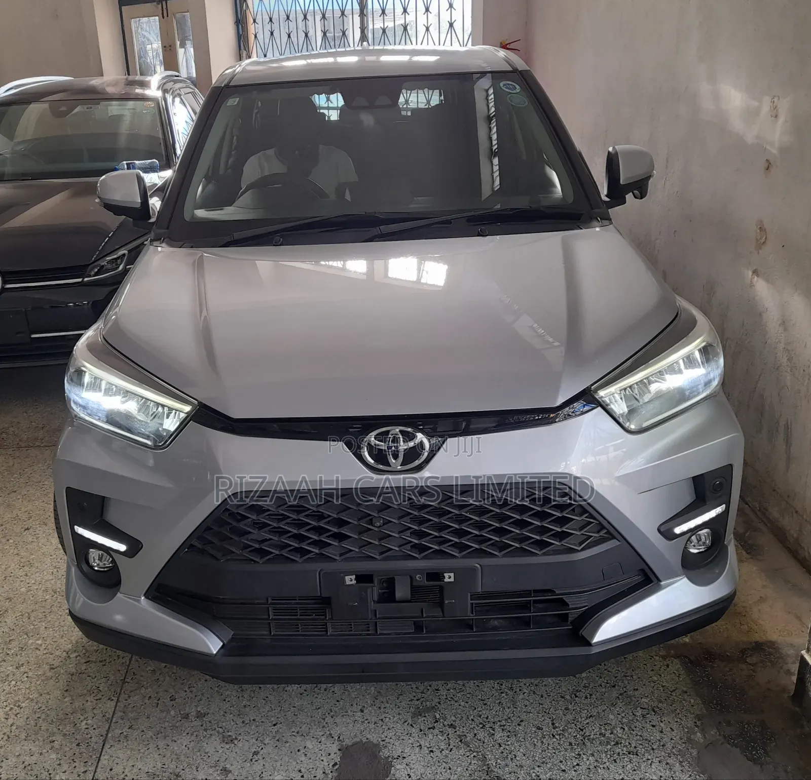 Toyota Raize 2020 Silver