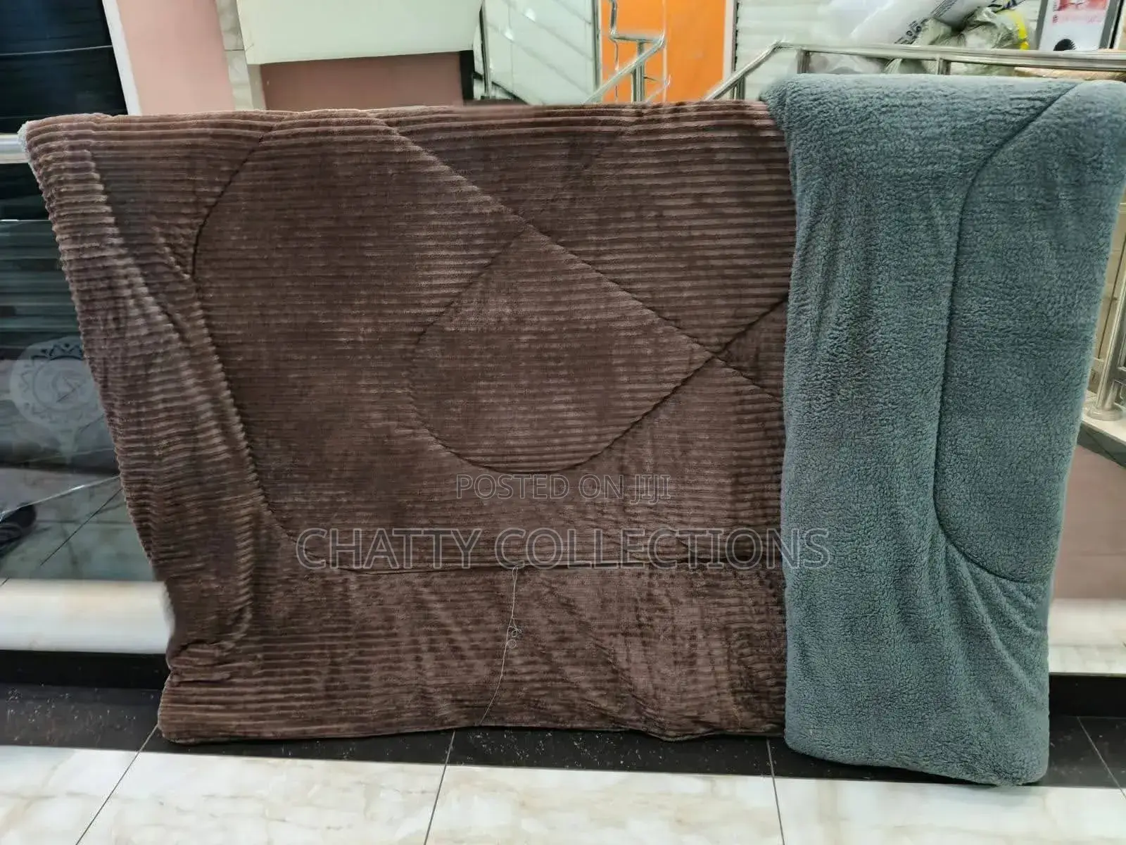 6 by 7 Velvet Duvet Sets With Bedsheet and Pillow Cases