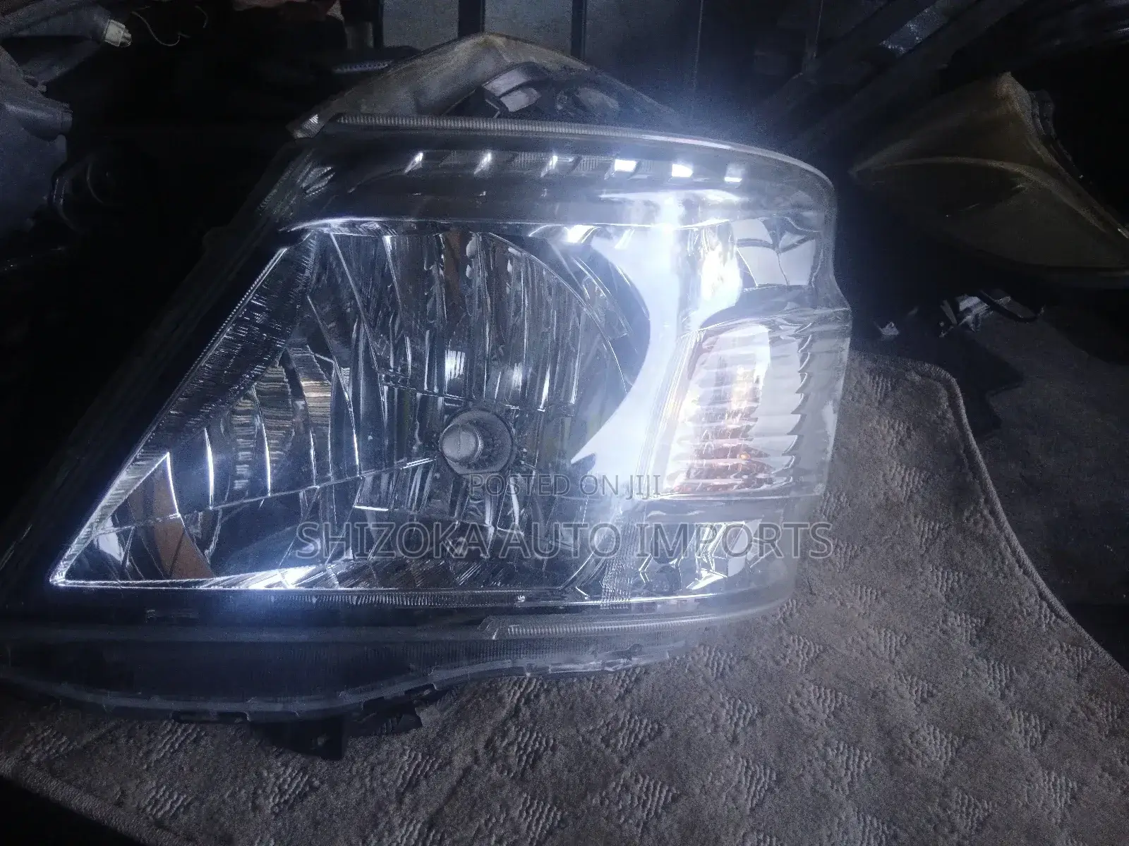 Nissan Nv350 Caravan Left Headlight 2012–Present Original Ex-Japan