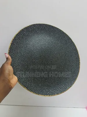 6 Beautiful Charger Plates