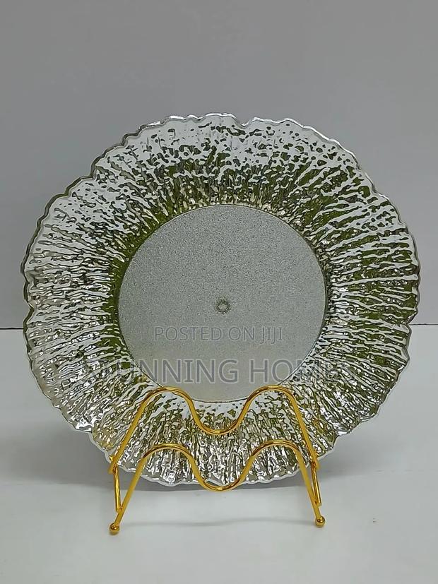6 Beautiful Charger Plates - thumbnail 2