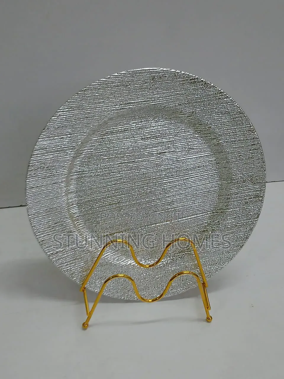 6 Beautiful Charger Plates