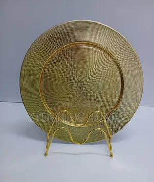 6 Beautiful Charger Plates