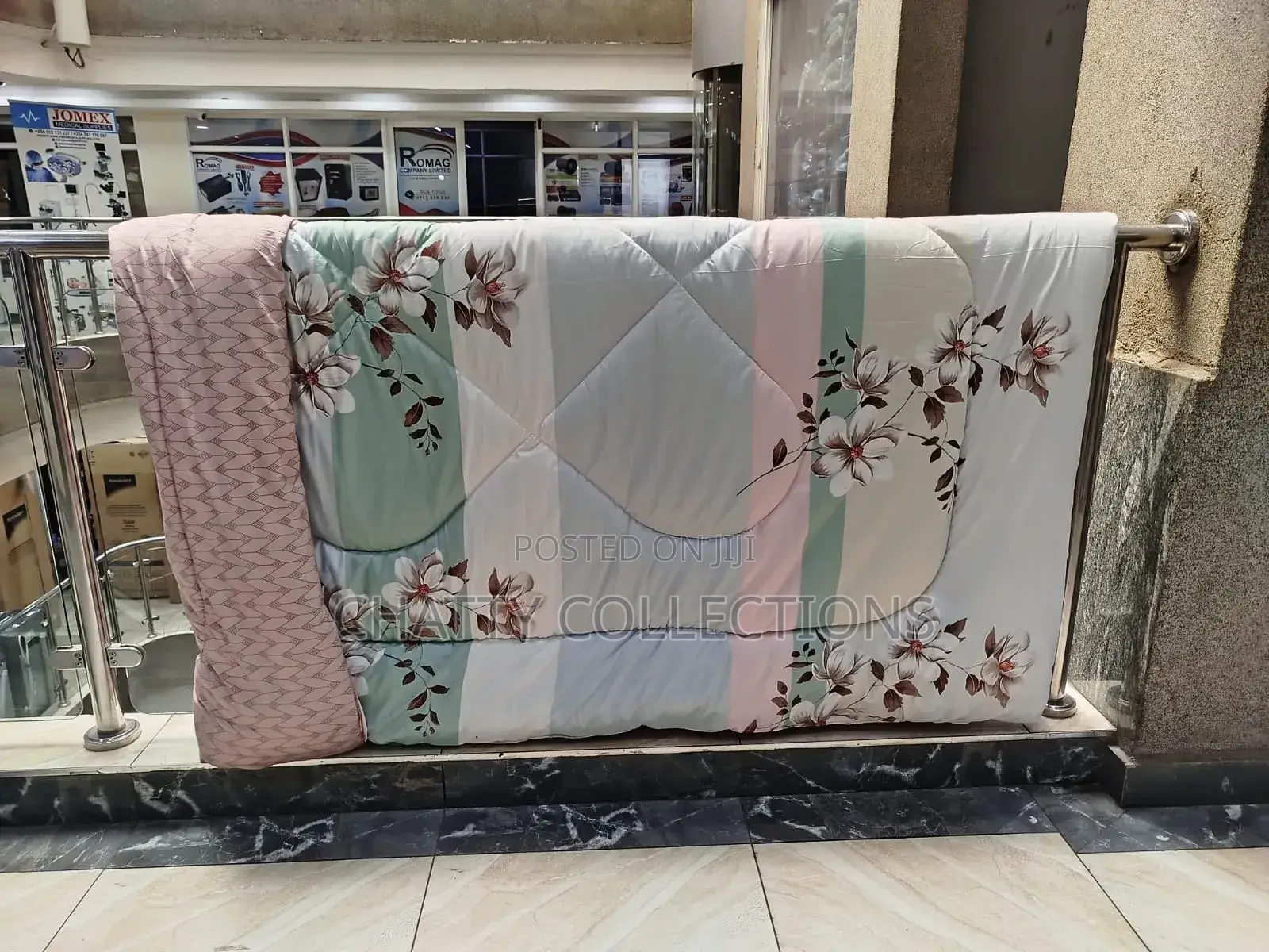 5 by 6 and 6 by 7 Tc Binded Duvet With Bedsheet and Pillow Cases