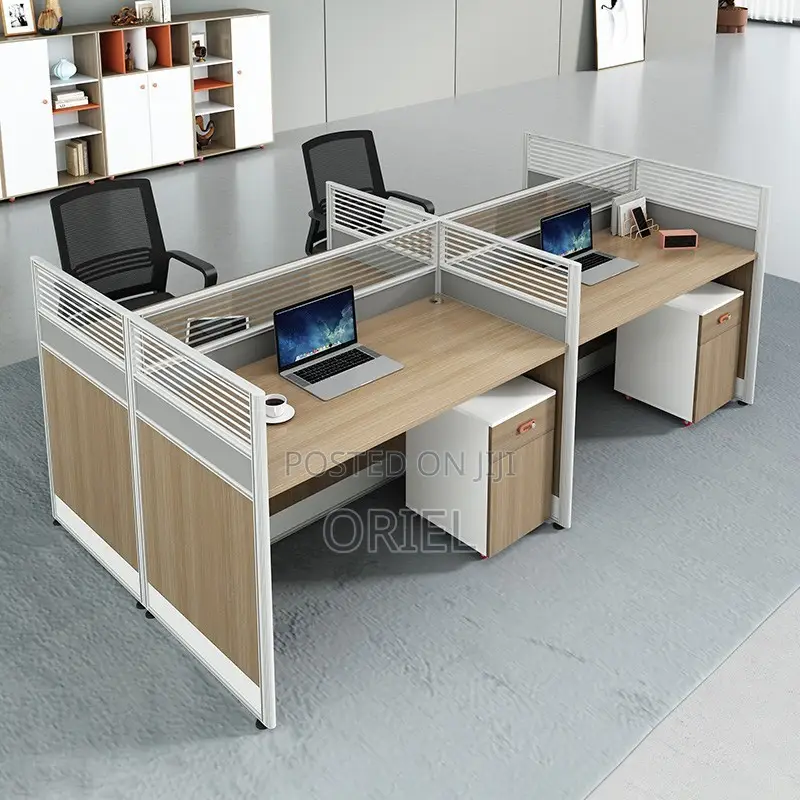 Office Workstation : Modern Staff Office Workstation Setup