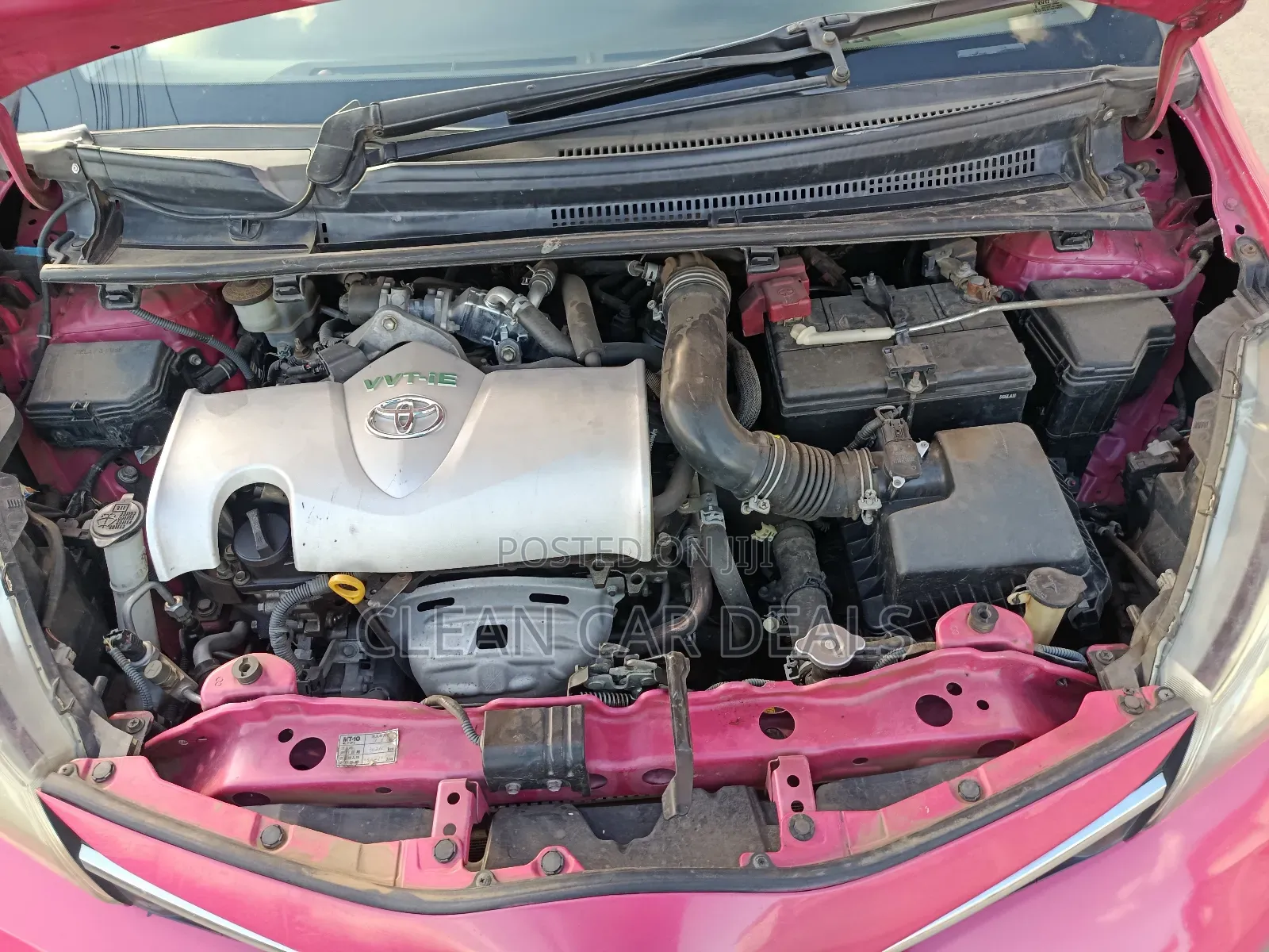 Toyota Vitz 2015