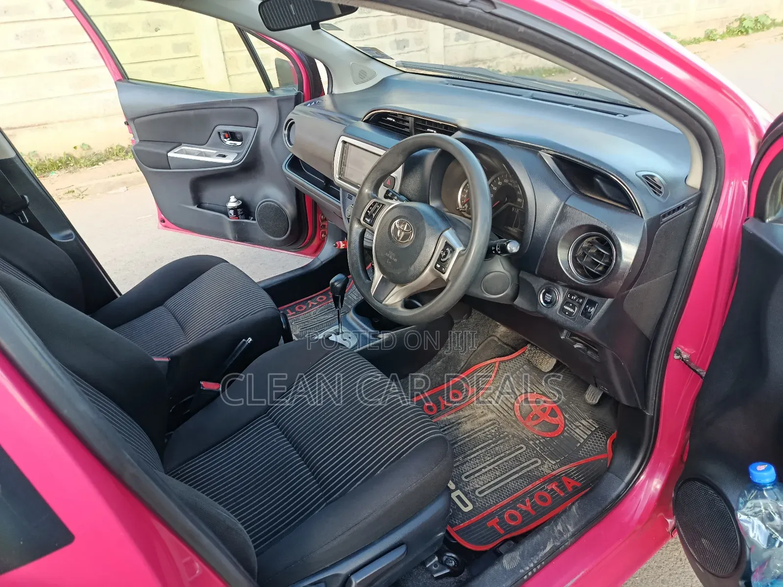 Toyota Vitz 2015