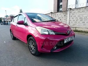 Toyota Vitz 2015