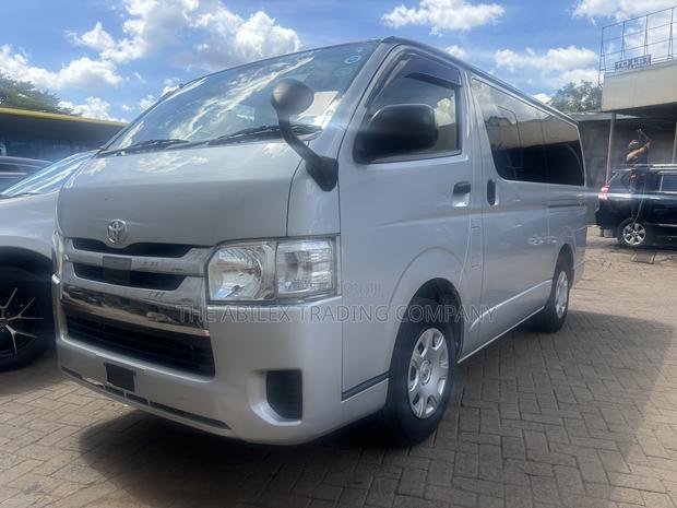 Toyota HiAce 2019 Silver