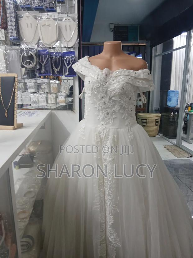 Wedding Gowns - thumbnail 3