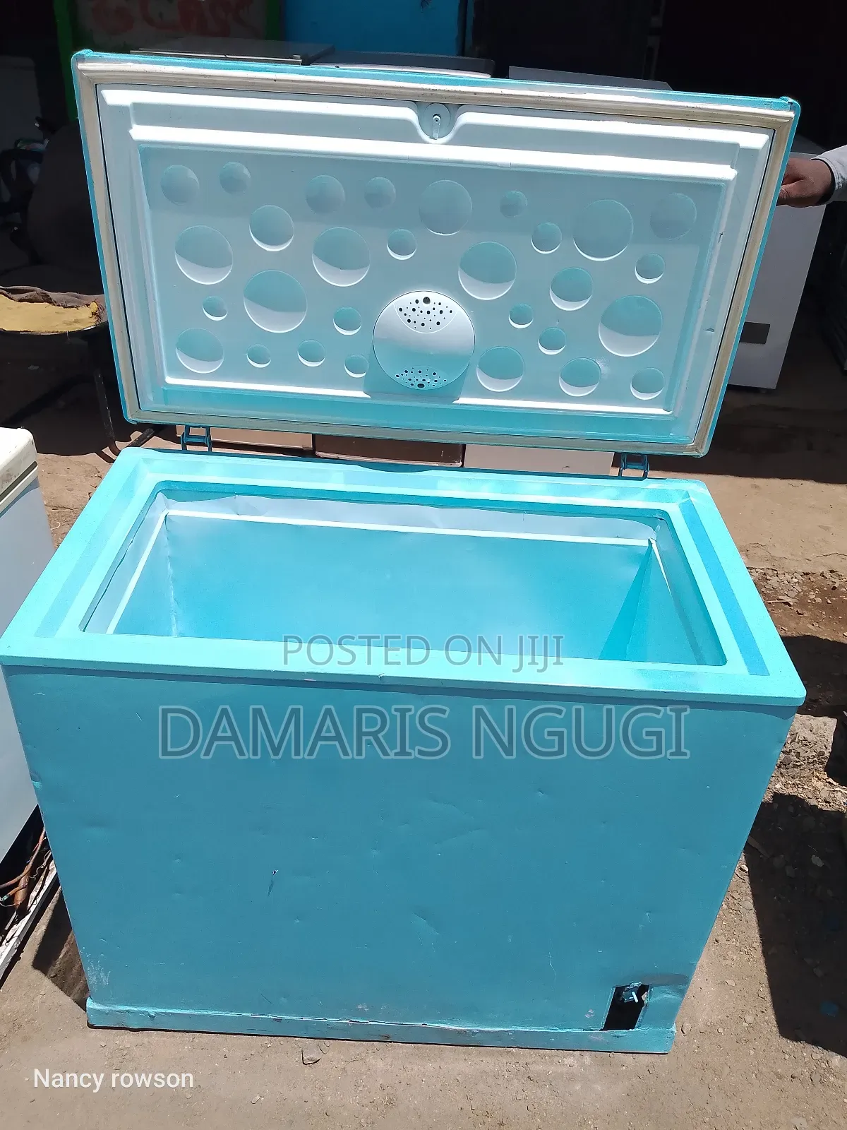 Smart and Clean Deep Freezer