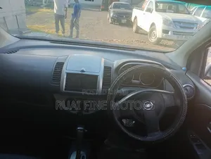 Nissan Note 2010 Silver
