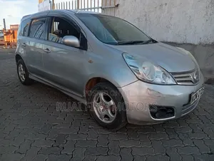 Nissan Note 2010 Silver