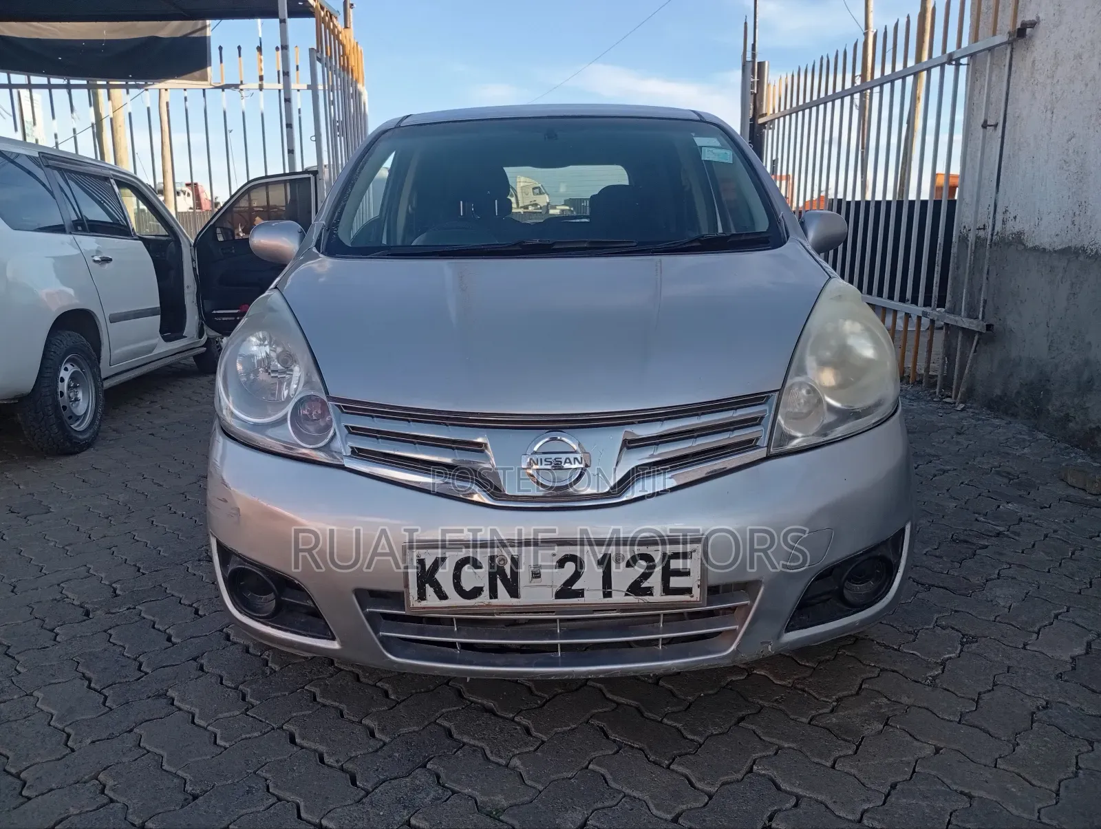 Nissan Note 2010 Silver