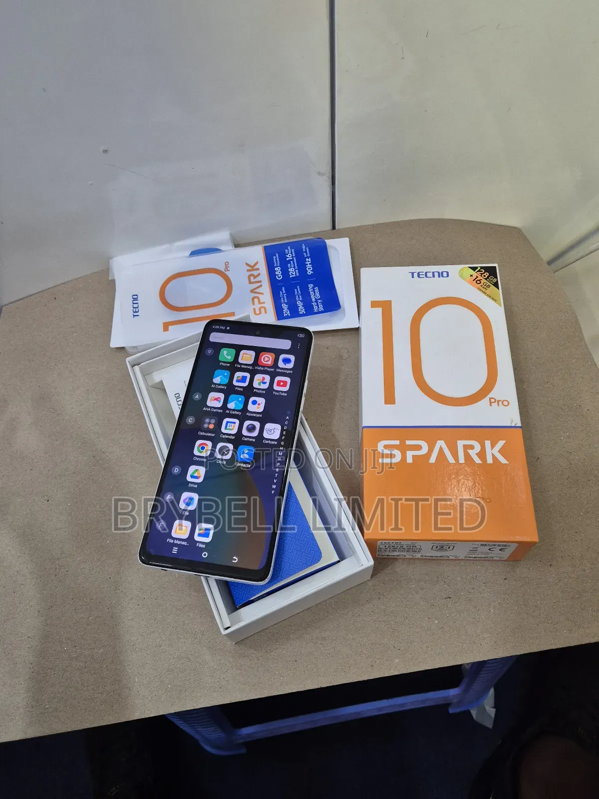Tecno Spark 10 Pro 128 GB White