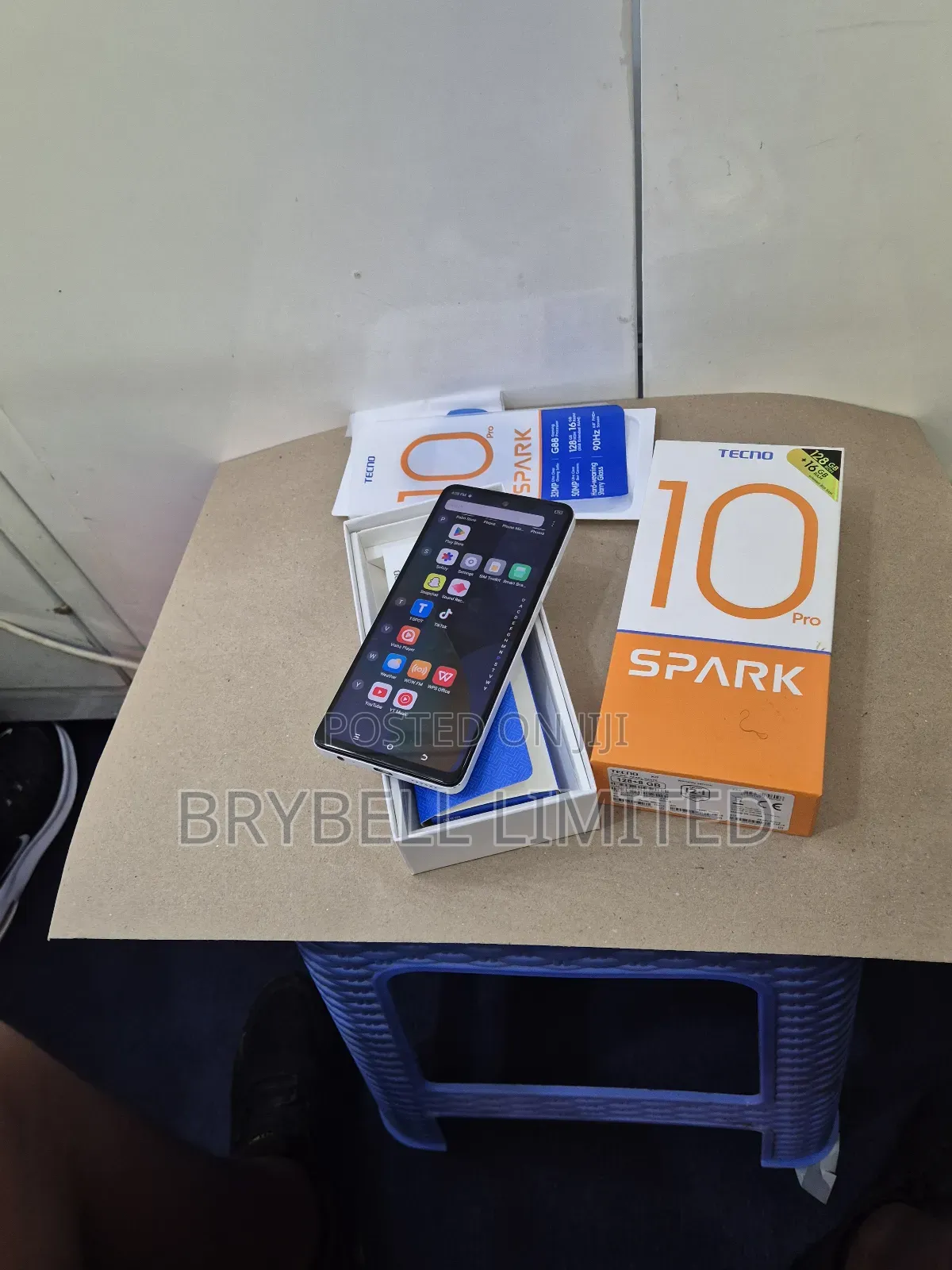 Tecno Spark 10 Pro 128 GB White