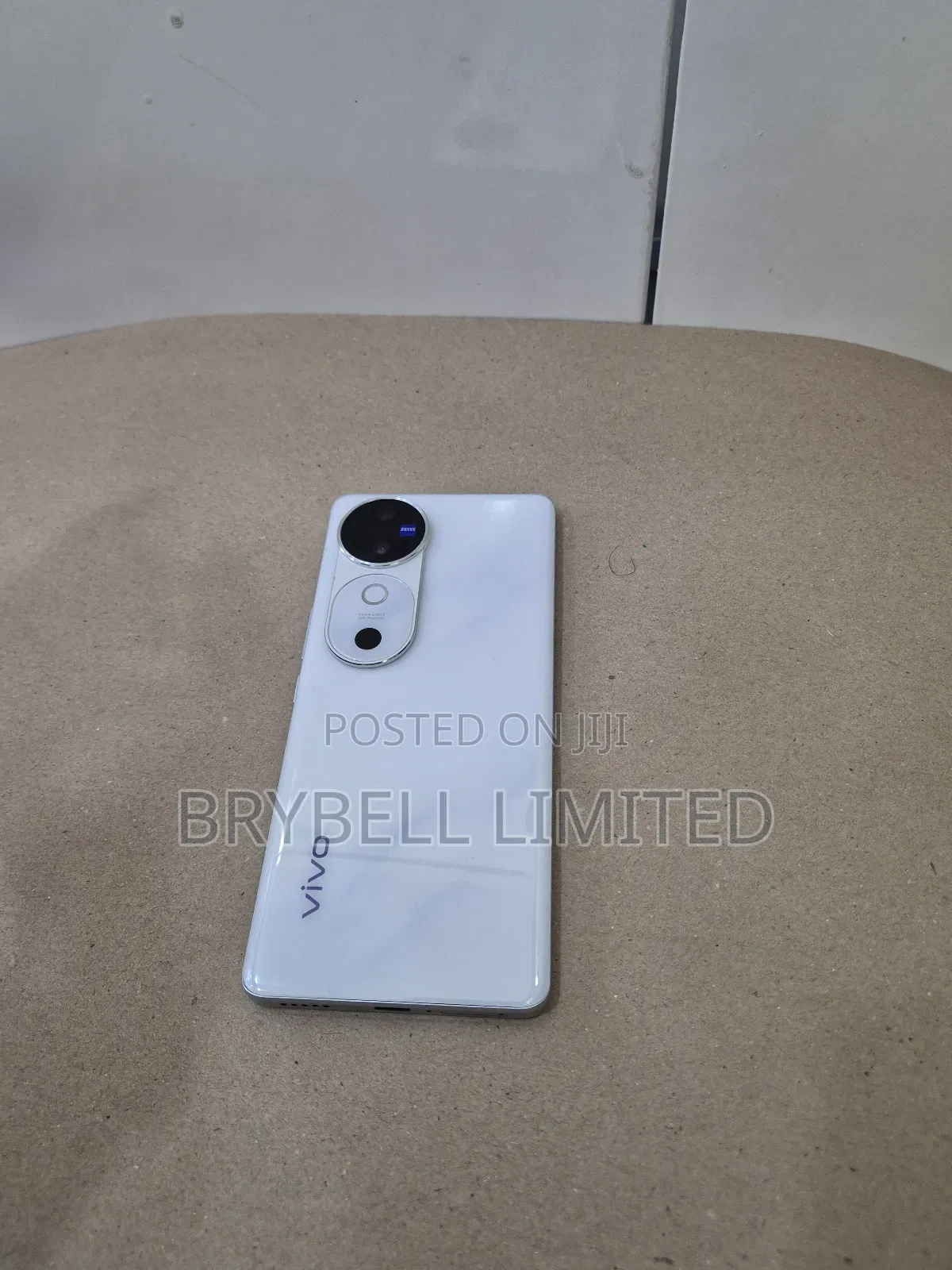 Vivo V40 Lite 256 GB White