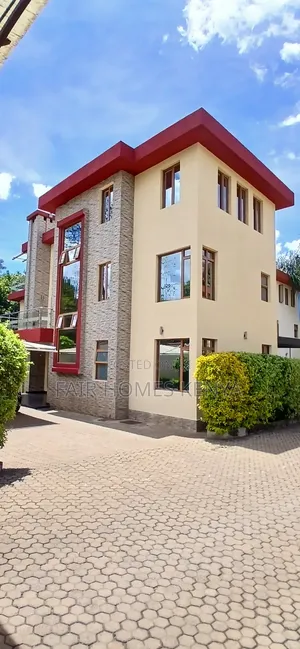 5bdrm Townhouse / Terrace in Lavington Green, Muthangari for rent