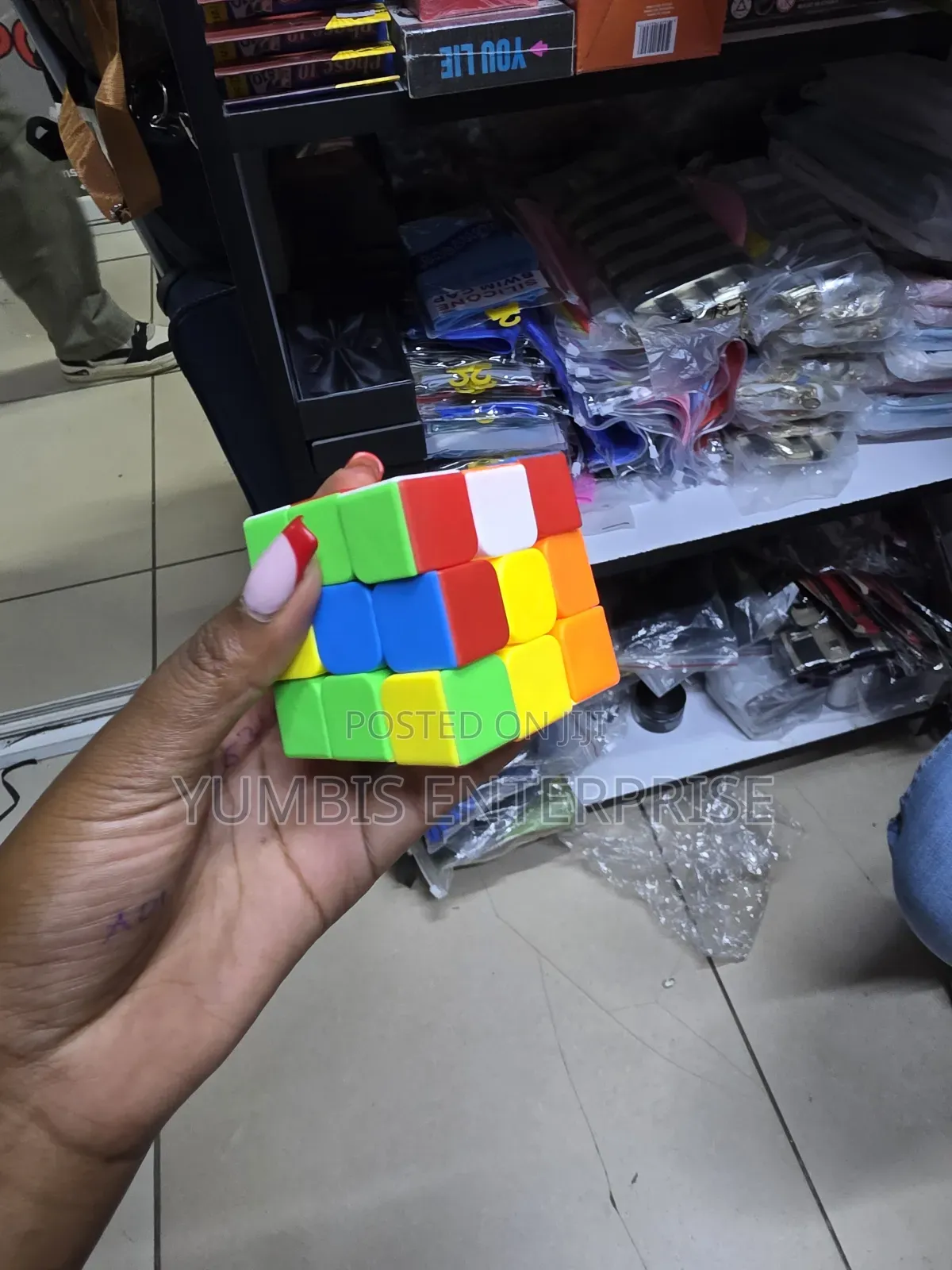 Rubix Cube at 200