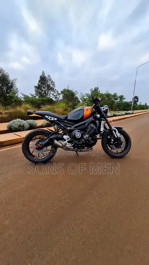 Yamaha 2015 Black