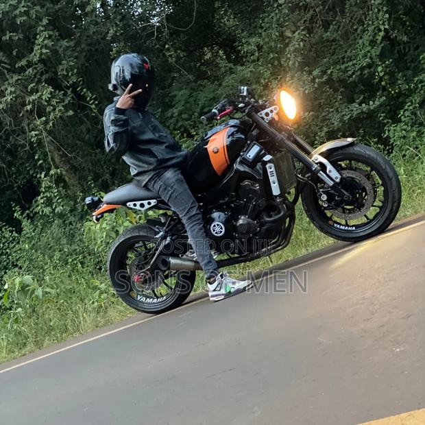 Yamaha 2015 Black - thumbnail 3