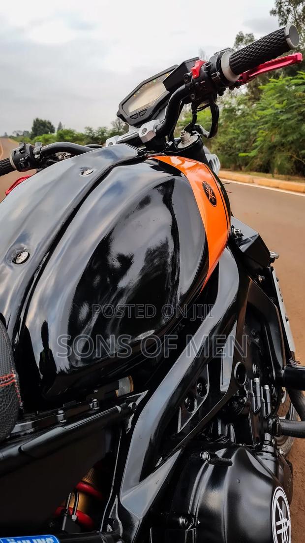 Yamaha 2015 Black - thumbnail 6