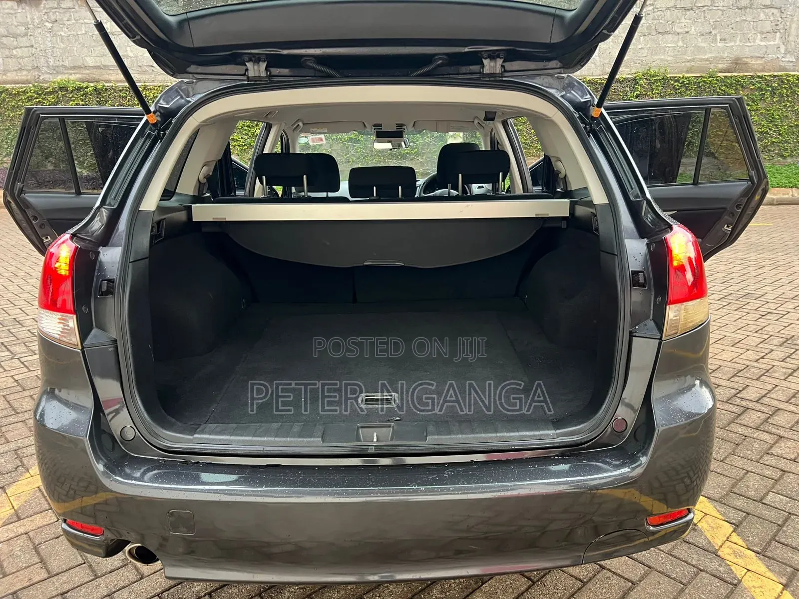 Subaru Legacy 2.5i Premium 4dr Sedan AWD (2.5L 4cyl CVT) 2014 Gray