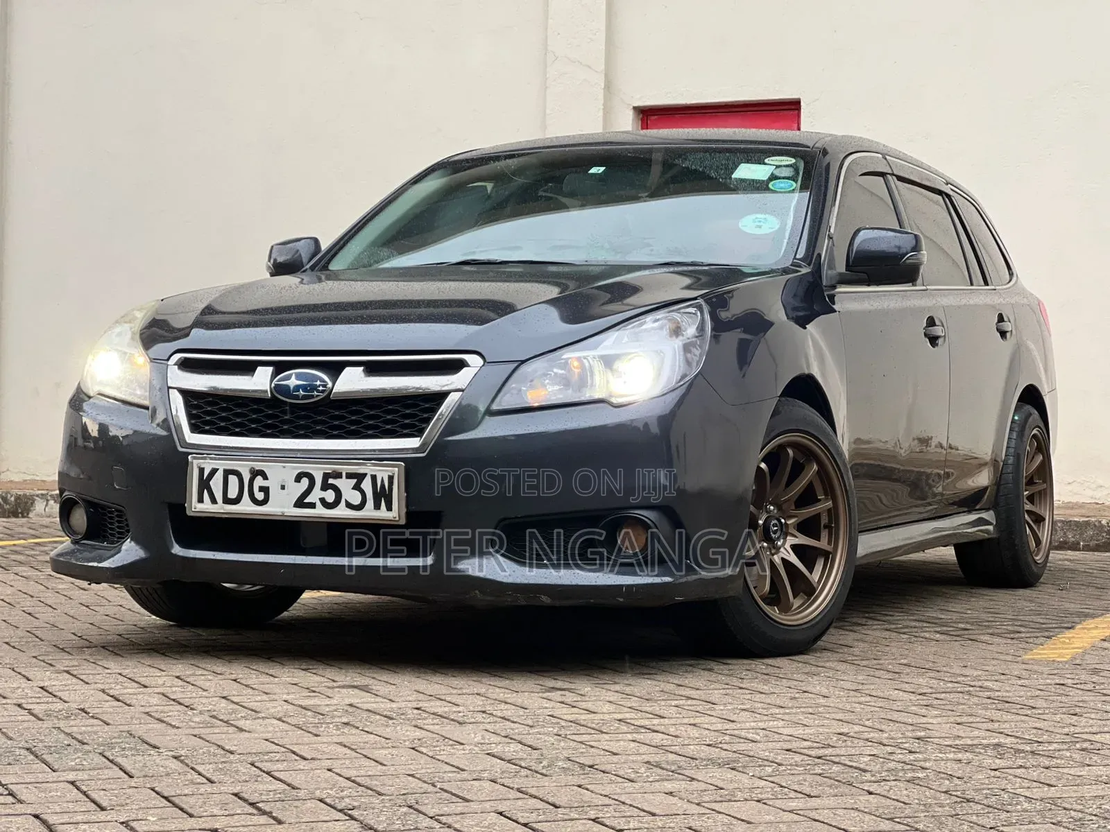 Subaru Legacy 2.5i Premium 4dr Sedan AWD (2.5L 4cyl CVT) 2014 Gray