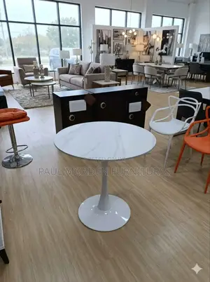White Marble Top Dining Table With Pedestal Base