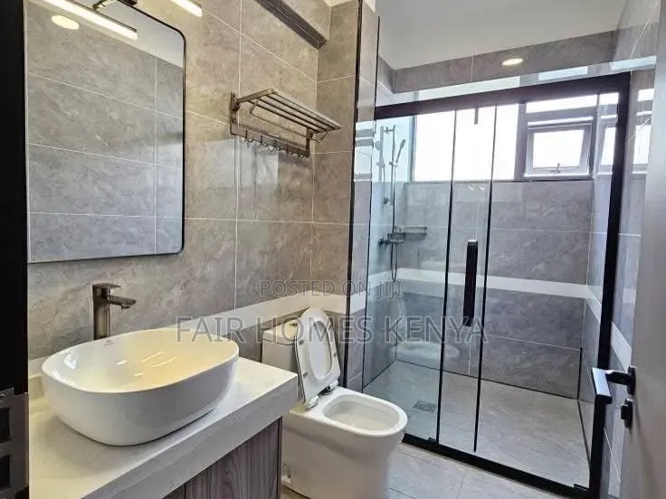 4bdrm Apartment in Valley Arcade for rent