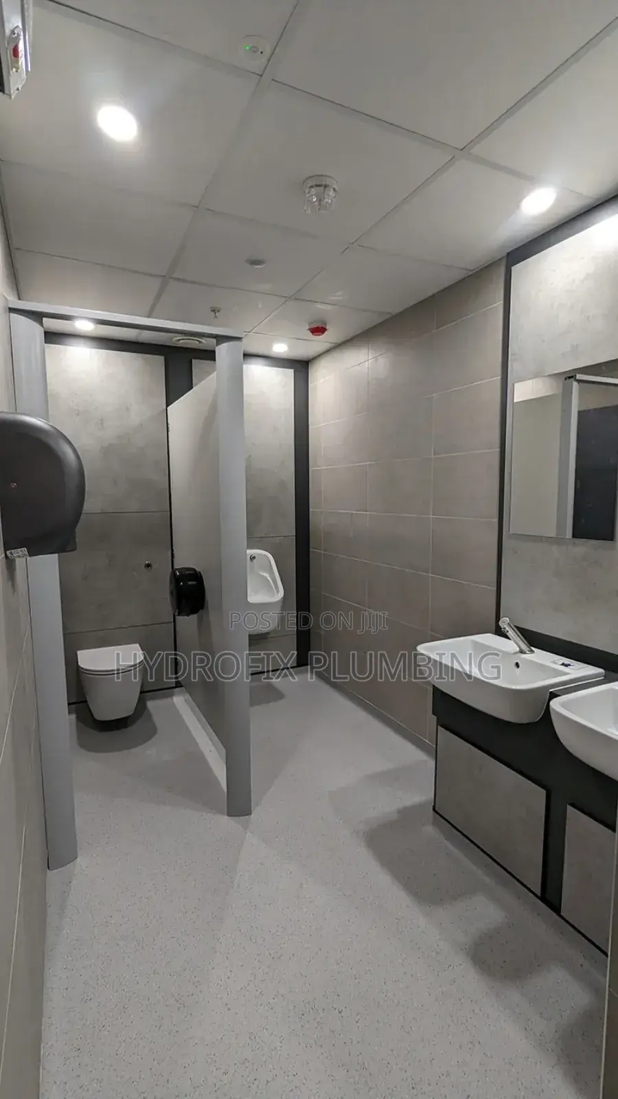 Bathroom Refurbishment Neet and Standardized Professional Finishing.