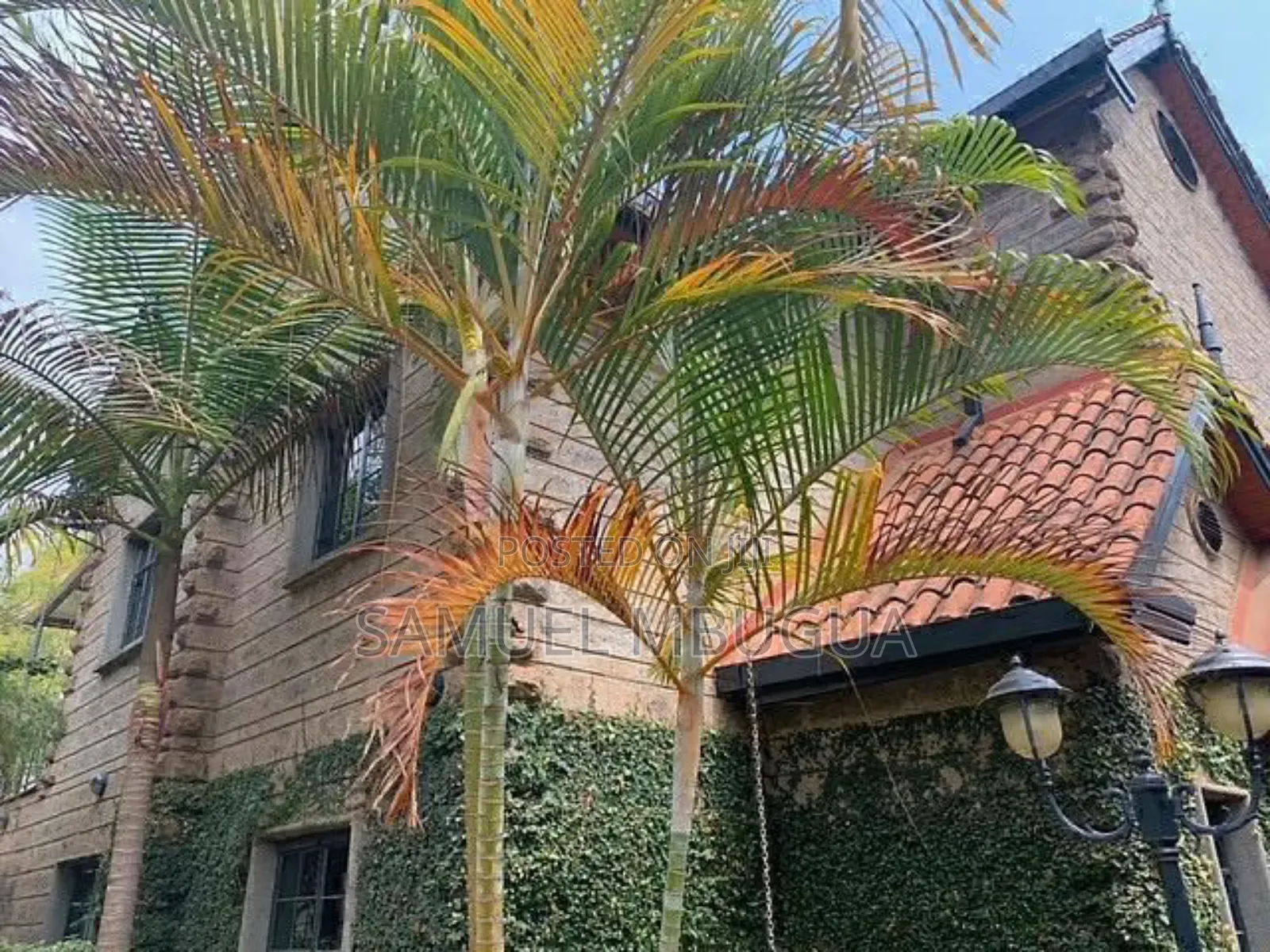 5bdrm Duplex in Othaya, Muthangari for sale