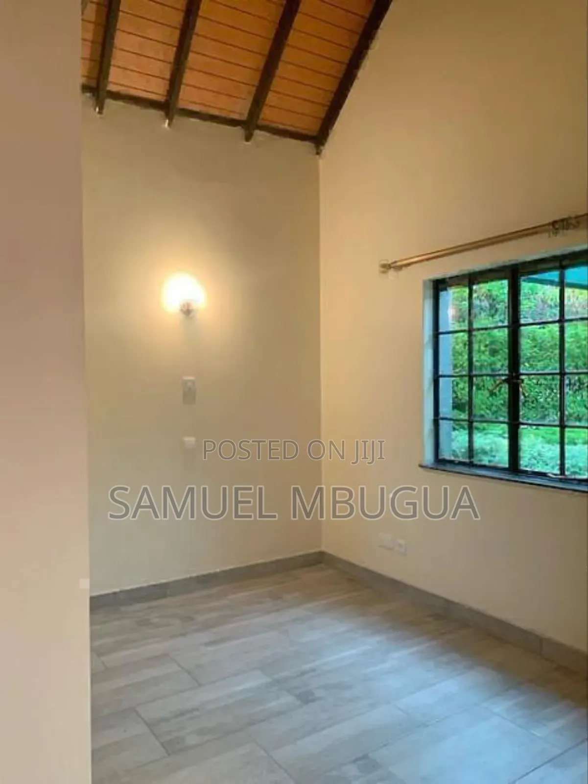 5bdrm Duplex in Othaya, Muthangari for sale