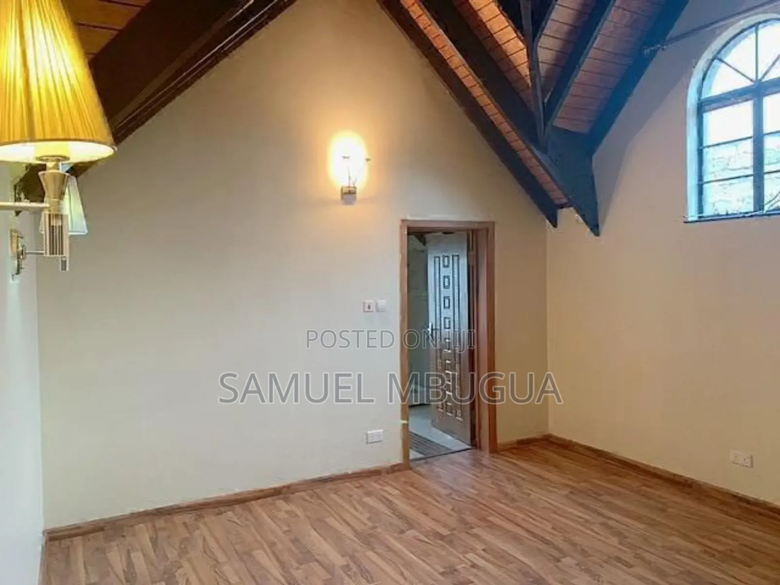 5bdrm Duplex in Othaya, Muthangari for sale