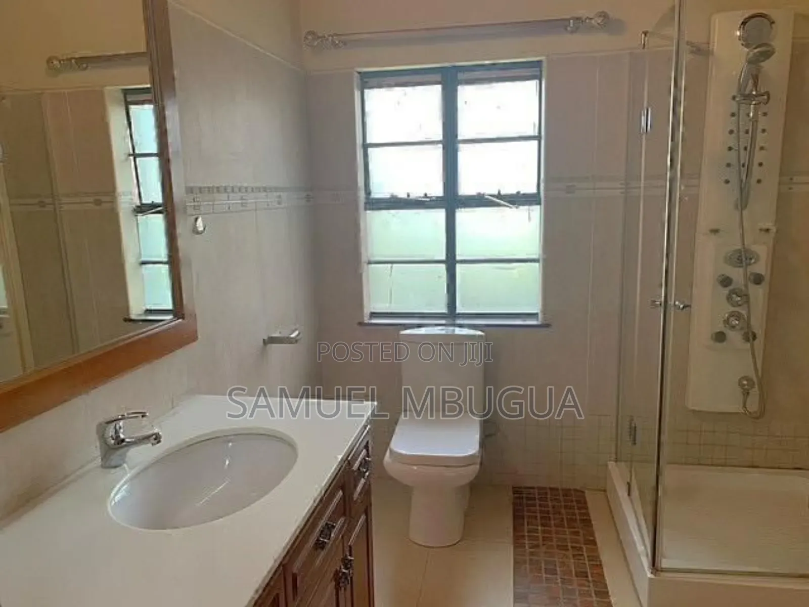 5bdrm Duplex in Othaya, Muthangari for sale