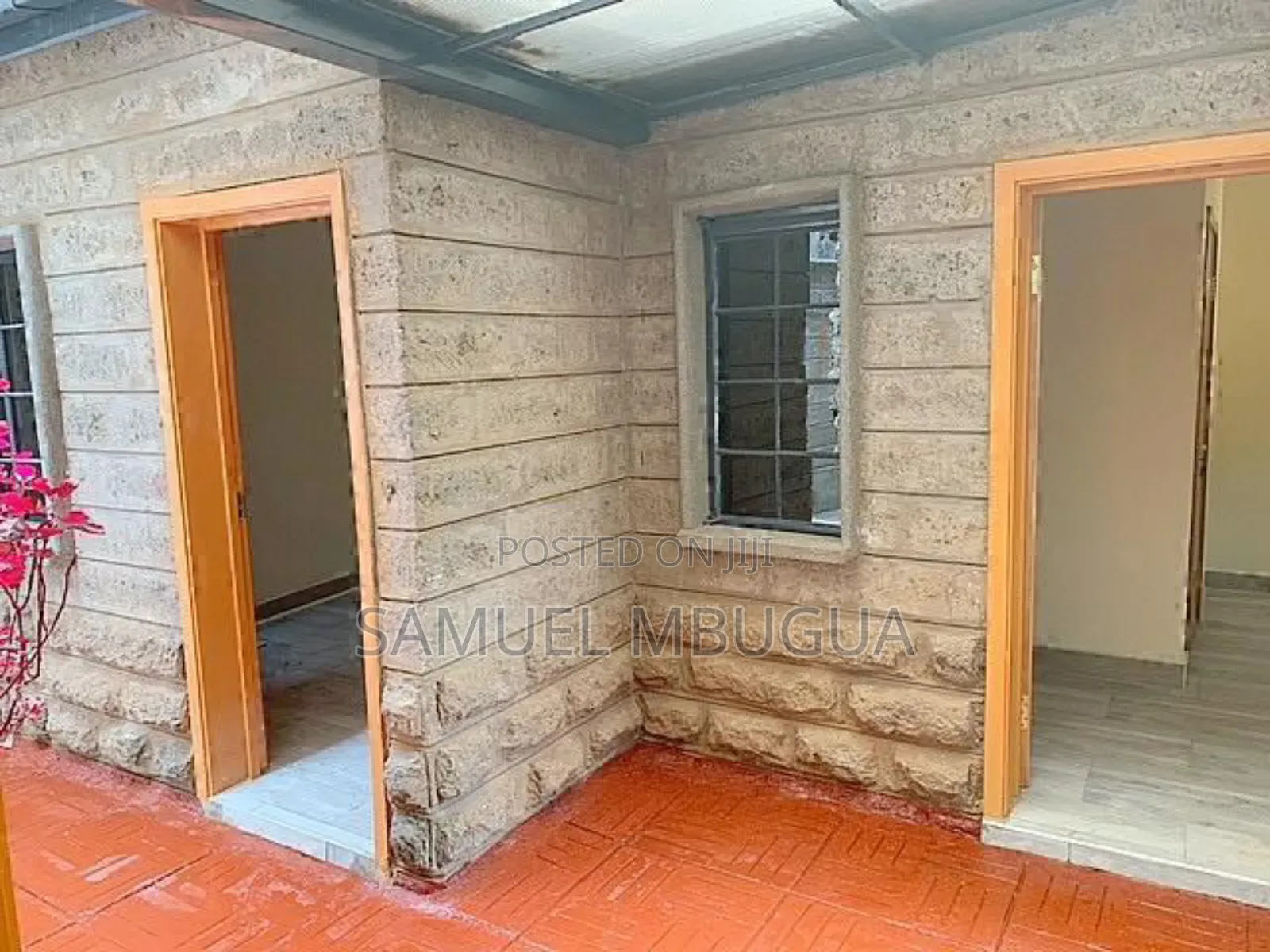 5bdrm Duplex in Othaya, Muthangari for sale