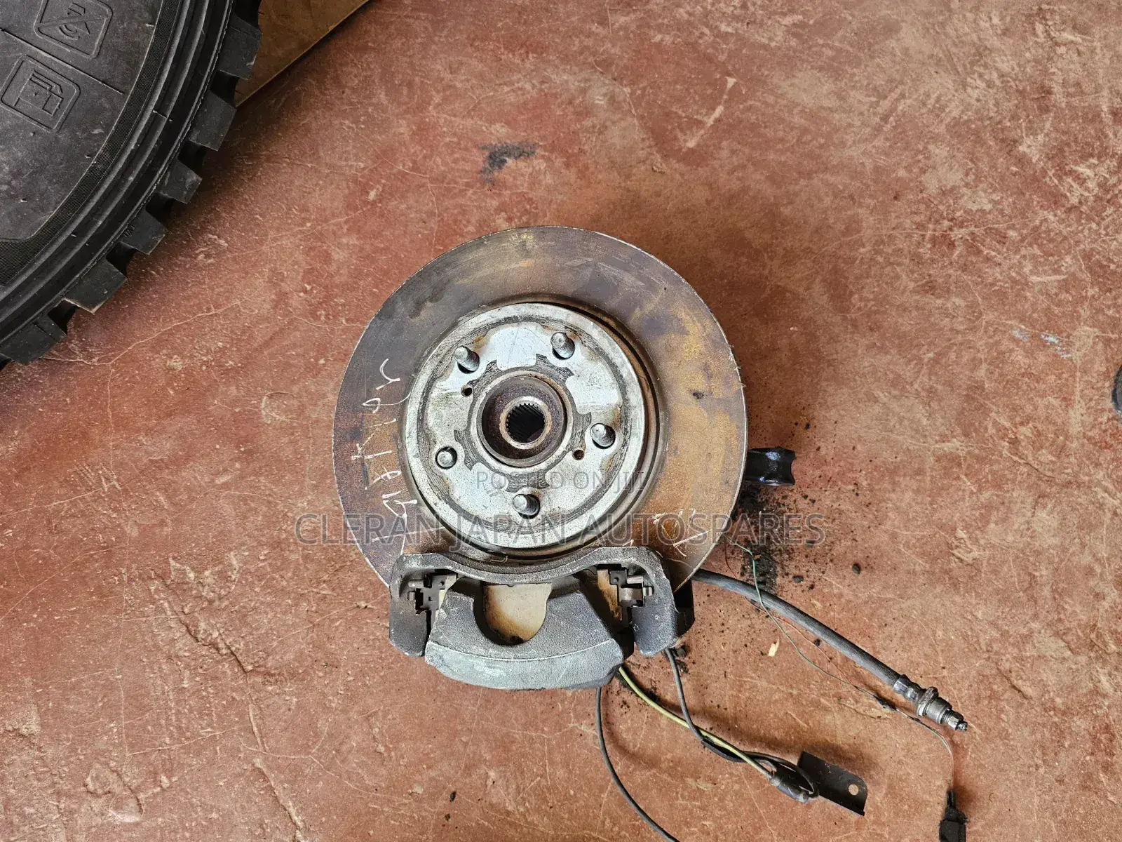 Harrier 2010 Rear and Front Hubs