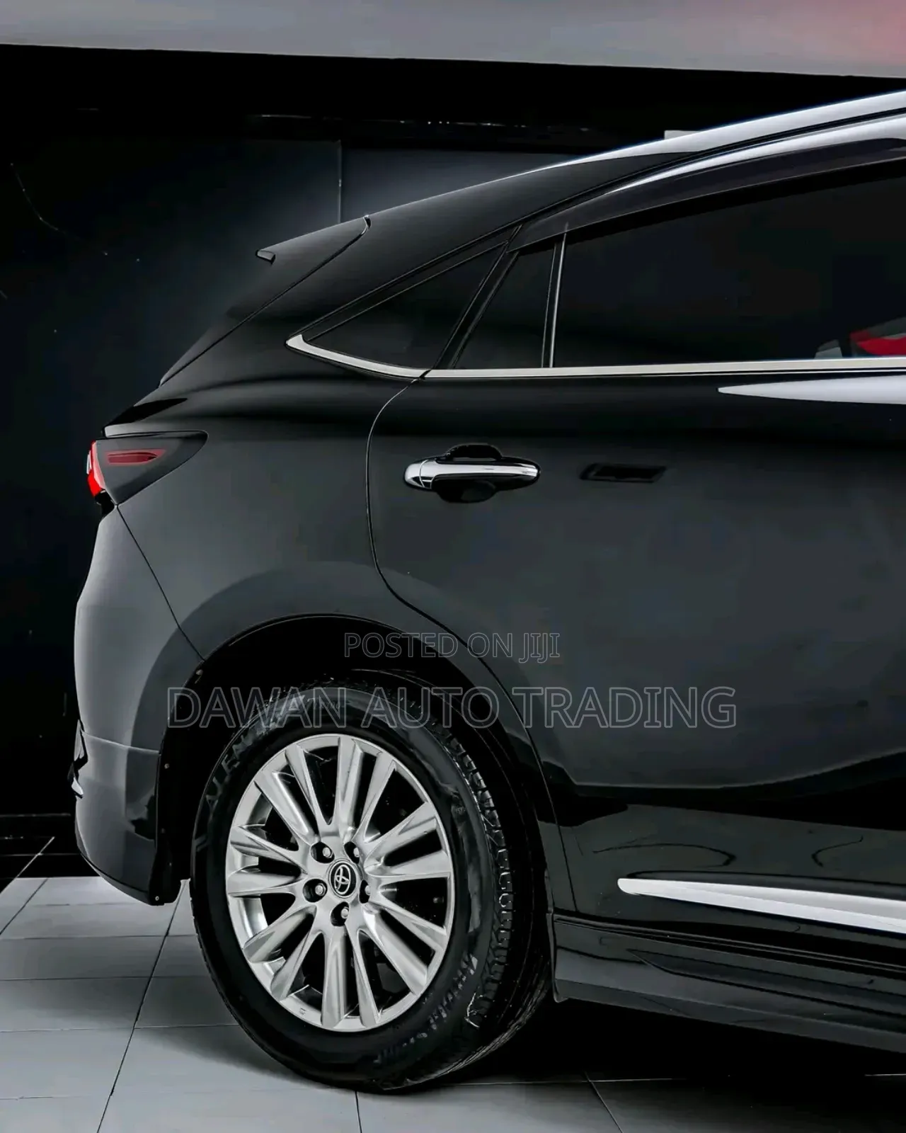 Toyota Harrier 2.5 Hybrid 4WD 2019 Black