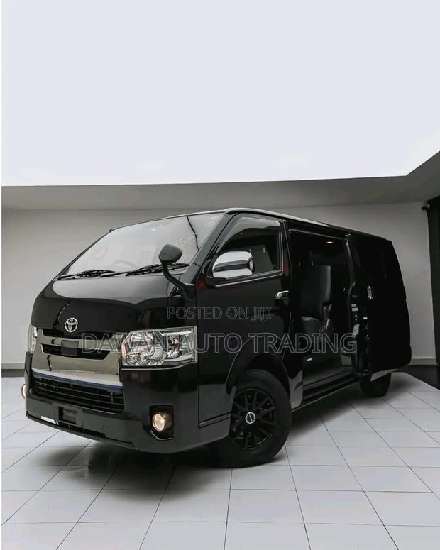 Toyota HiAce 2019 Black - thumbnail 2