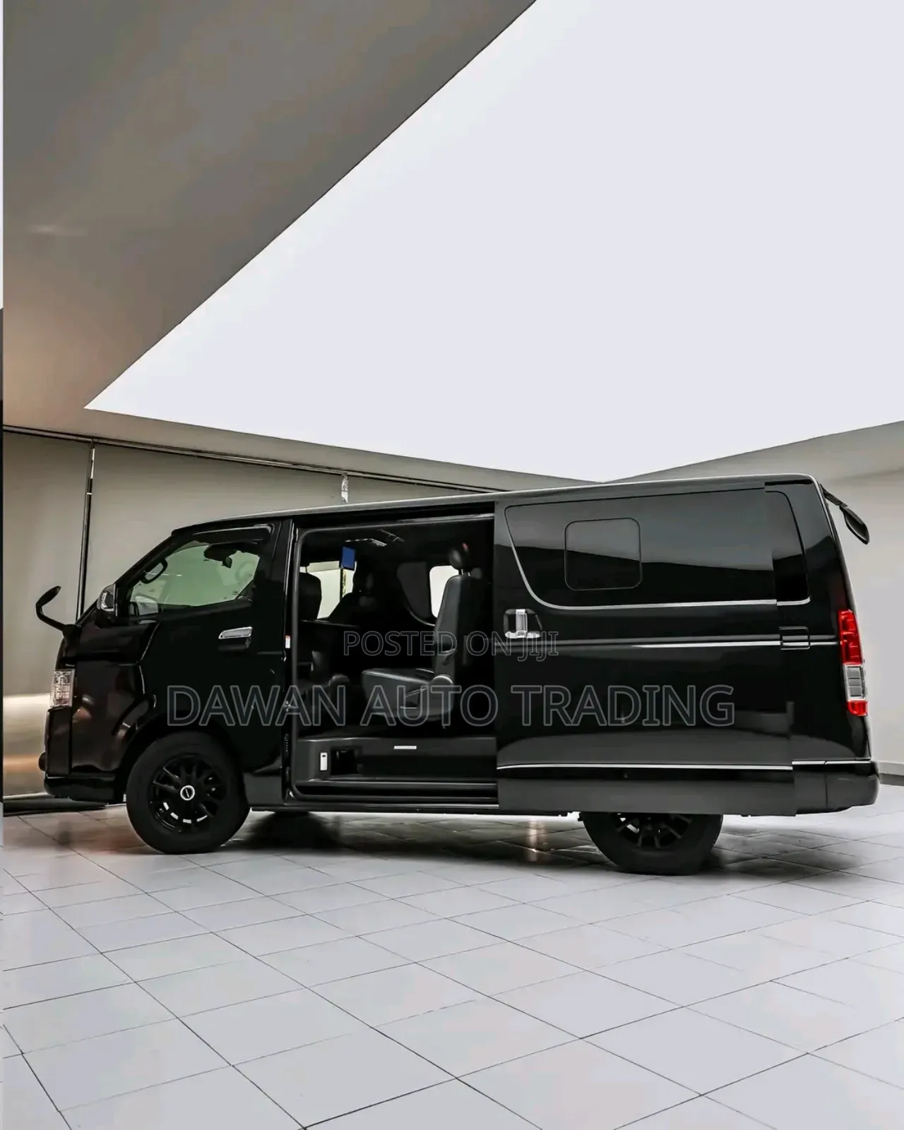 Toyota HiAce 2019 Black