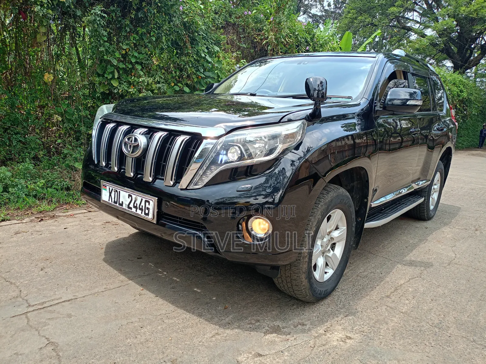 Toyota Land Cruiser Prado 2016 Black