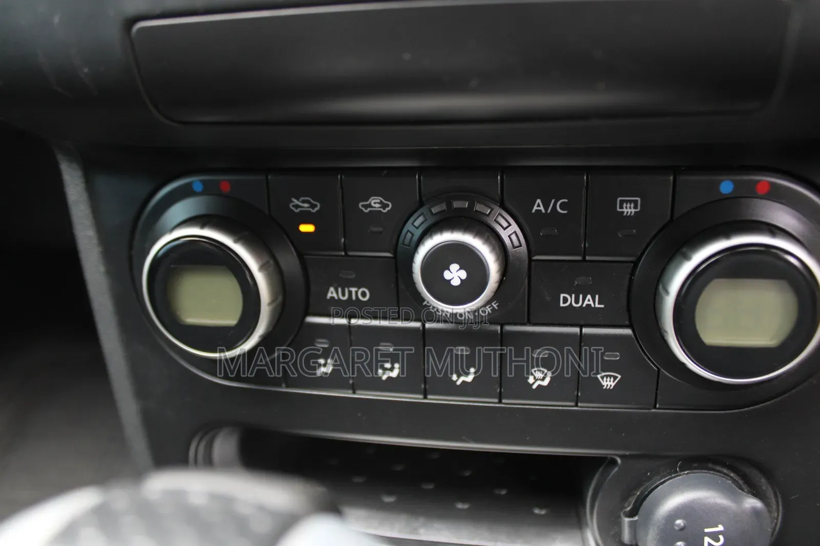 Nissan Dualis 2013 Black