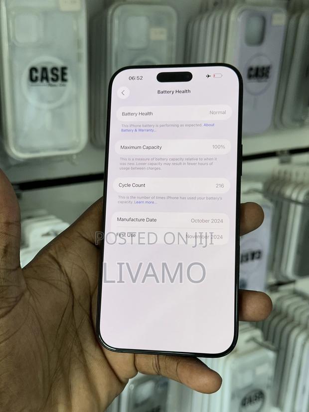 Apple iPhone 16 Pro Max 256 GB Gray - thumbnail 8