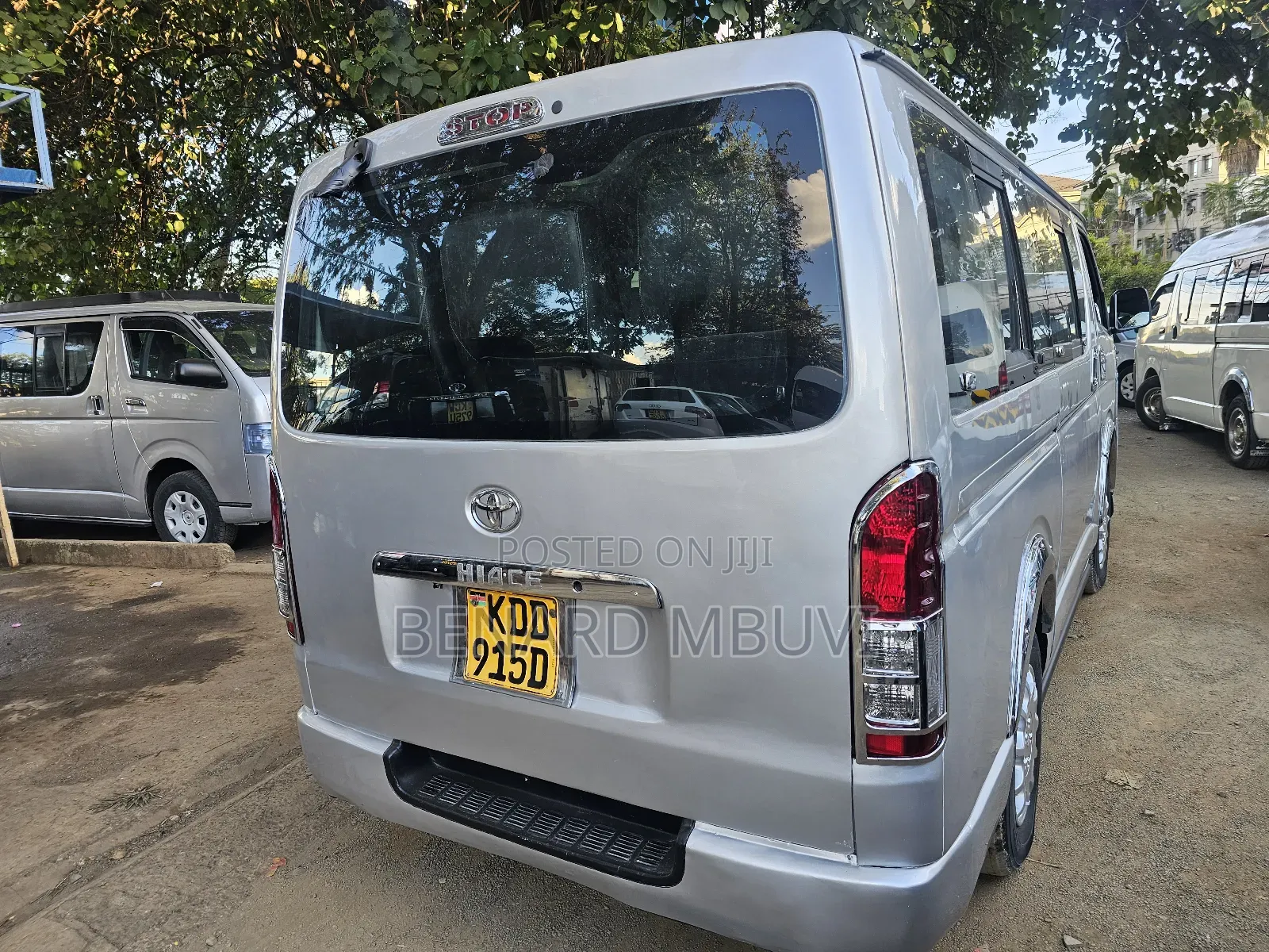 Toyota HiAce 2014 Silver