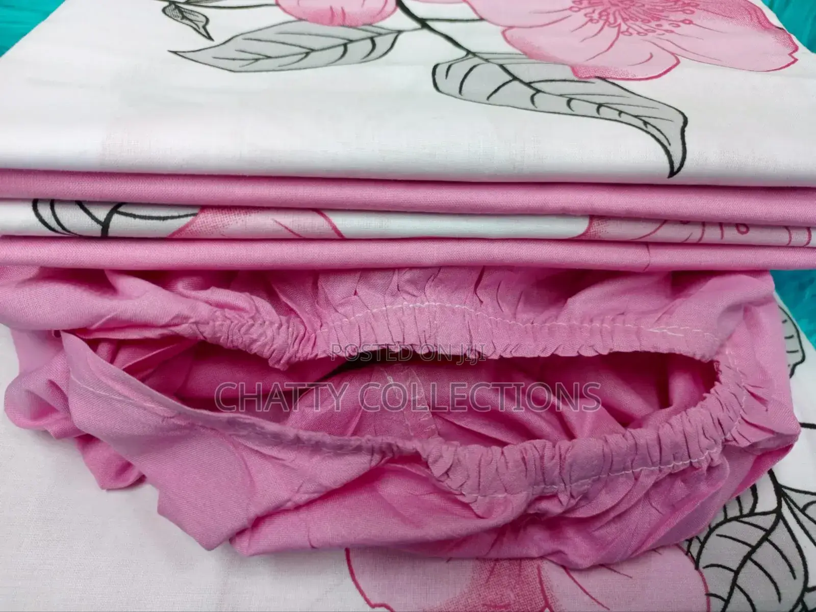 6 by 7 6 Piece Mix and Match Bedsheets With Pillow Cases