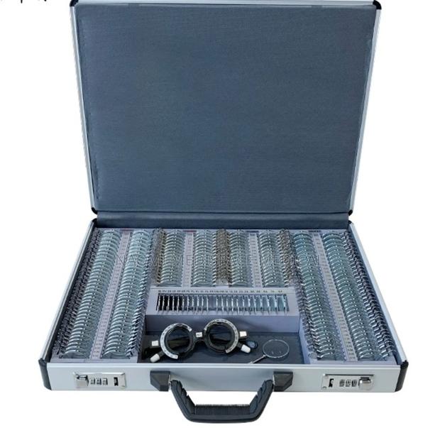 Refraction Set/ Metallic Trial Box 104 Pieces