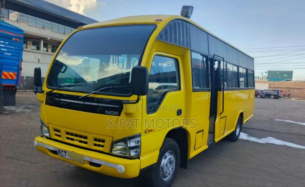 Isuzu NQR 2018 Yellow - thumbnail 15