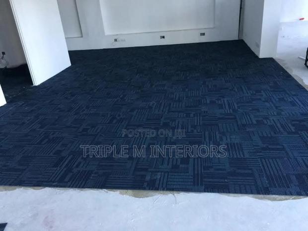 Easy-to-Clean Carpet Tiles for Busy Homes