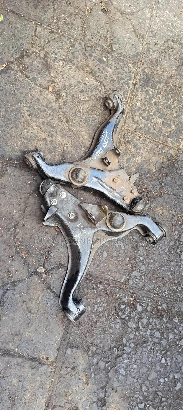 Lower Control Arms Pajero,L200.
